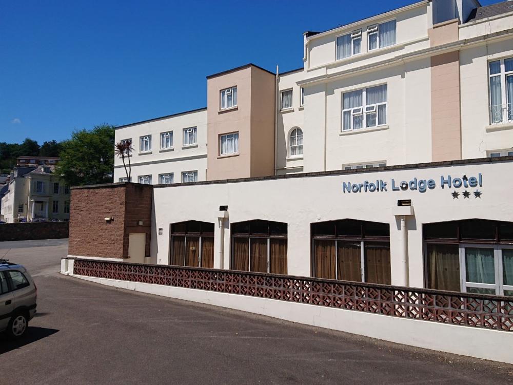Norfolk Lodge Hotel
